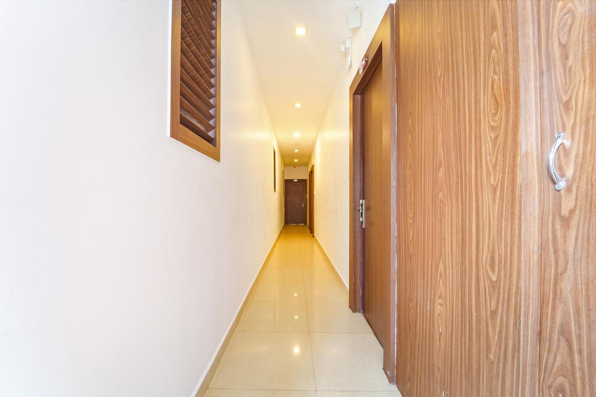Fabhotel Qube - 800M From Ernakulam Junction South Railway Station Kochi Esterno foto