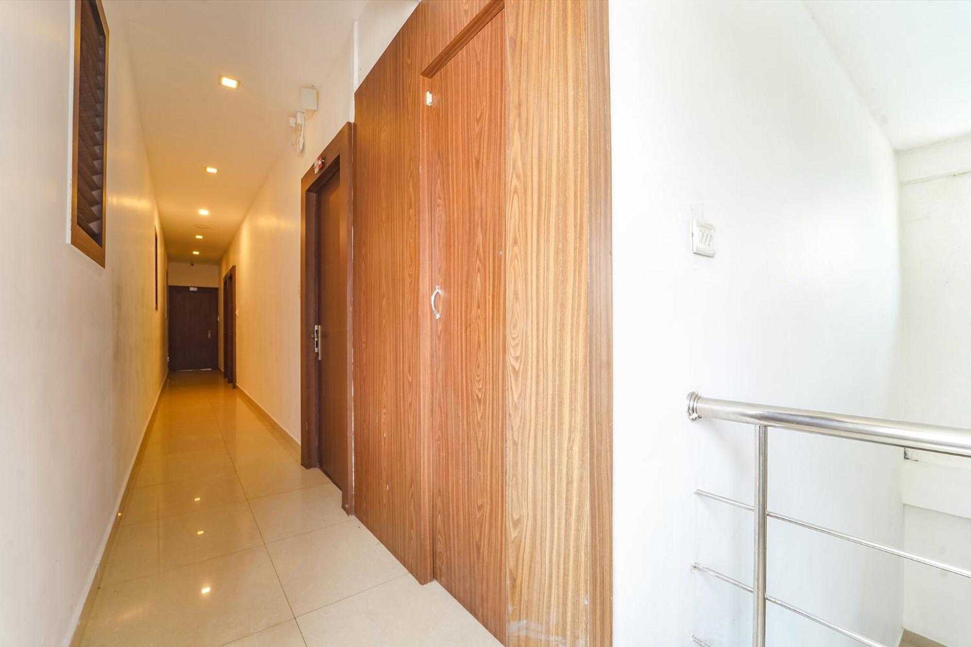 Fabhotel Qube - 800M From Ernakulam Junction South Railway Station Kochi Esterno foto
